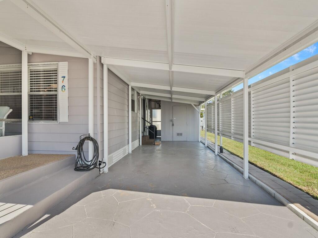 4800 SE Federal Highway Highway 76