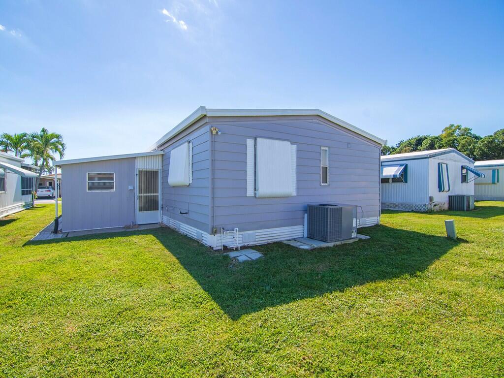 4800 SE Federal Highway Highway 76