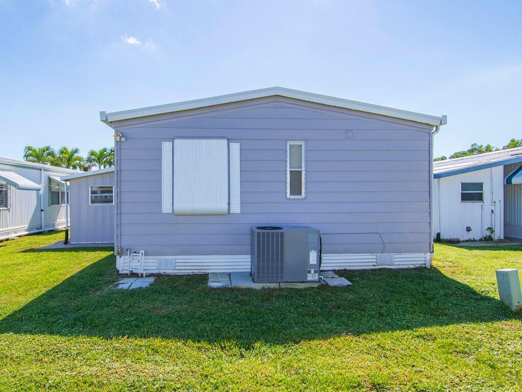 4800 SE Federal Highway Highway 76