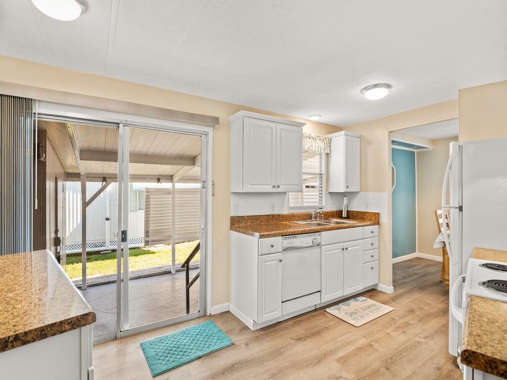 4800 SE Federal Highway Highway 76