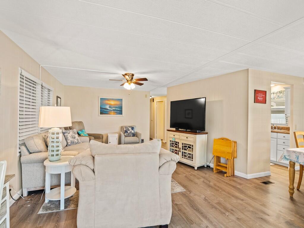 4800 SE Federal Highway Highway 76