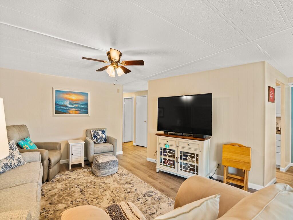 4800 SE Federal Highway Highway 76