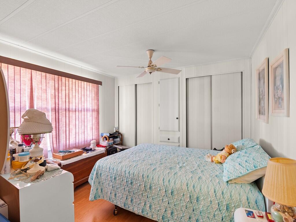 236 NE Sunshine Lane