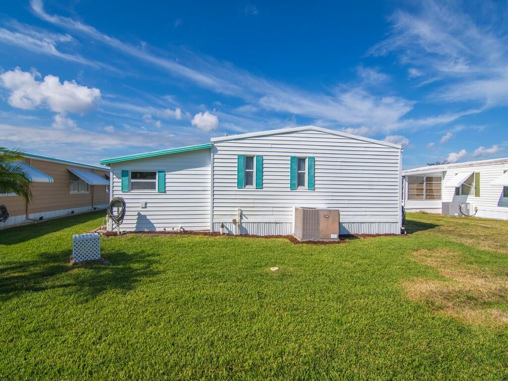 236 NE Sunshine Lane