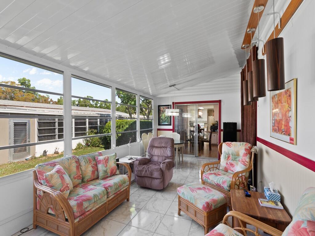 4 Oliva Road, Port St. Lucie