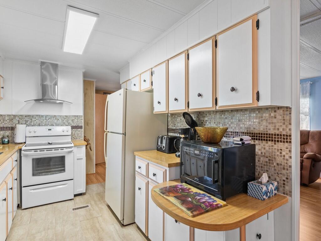 4 Oliva Road, Port St. Lucie