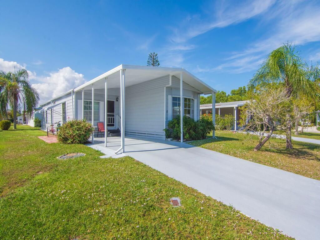 4 Oliva Road, Port St. Lucie