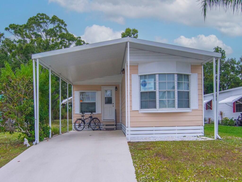 61 E Caribbean, Port St. Lucie