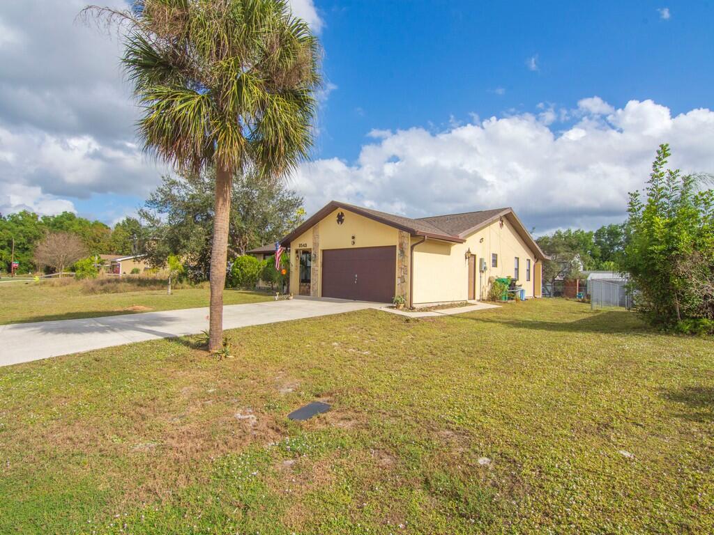 2543 SE Price Court, Port St. Lucie