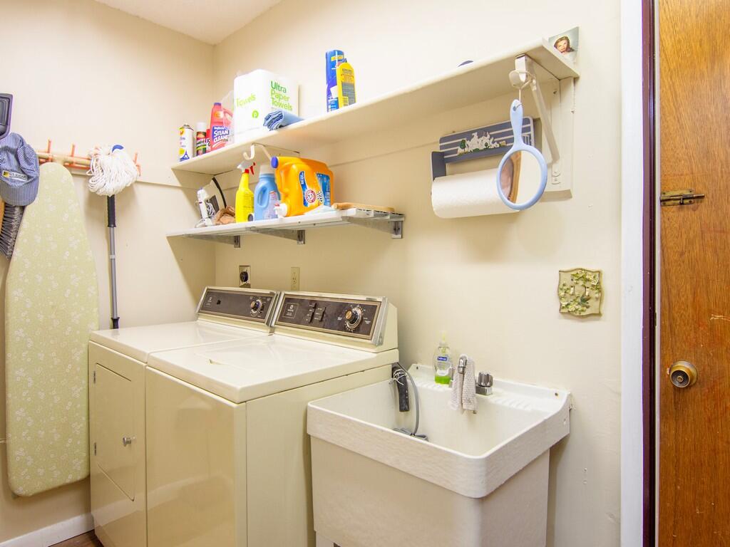 2543 SE Price Court, Port St. Lucie