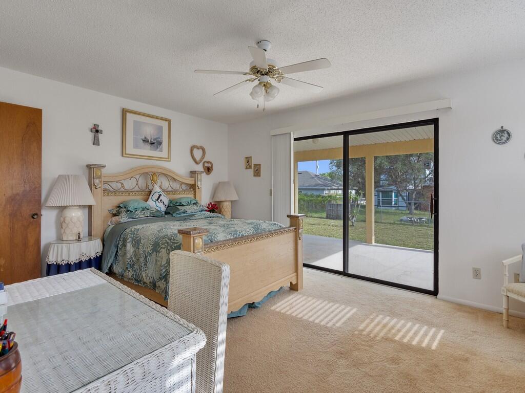 2543 SE Price Court, Port St. Lucie