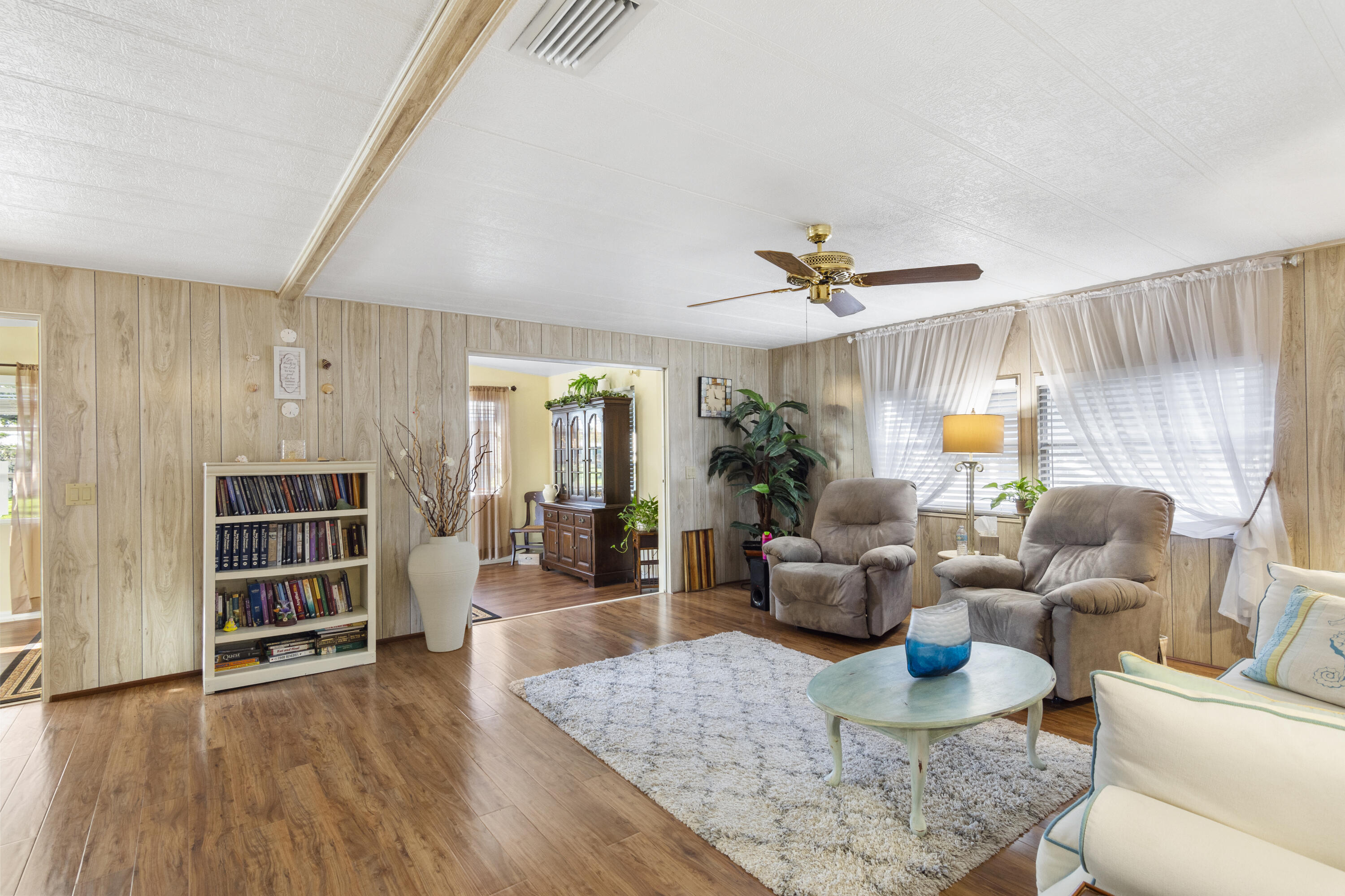 485 Onyx Way