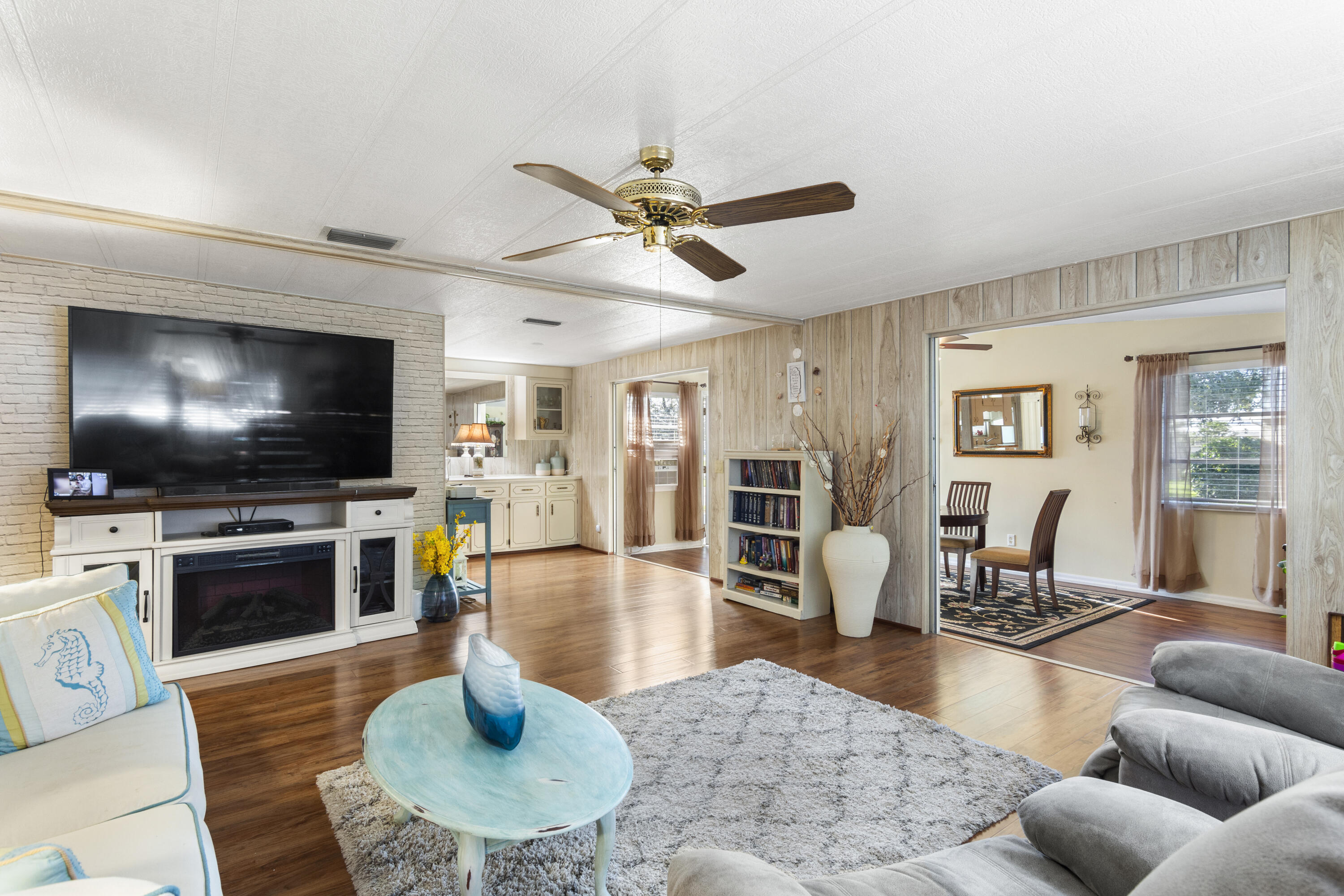 485 Onyx Way