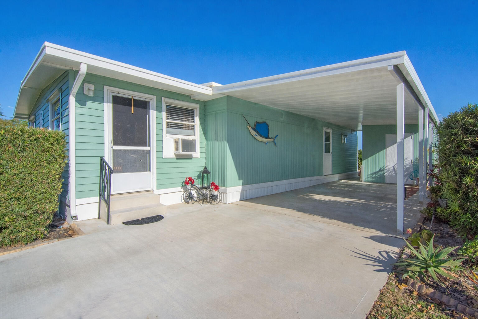 485 Onyx Way
