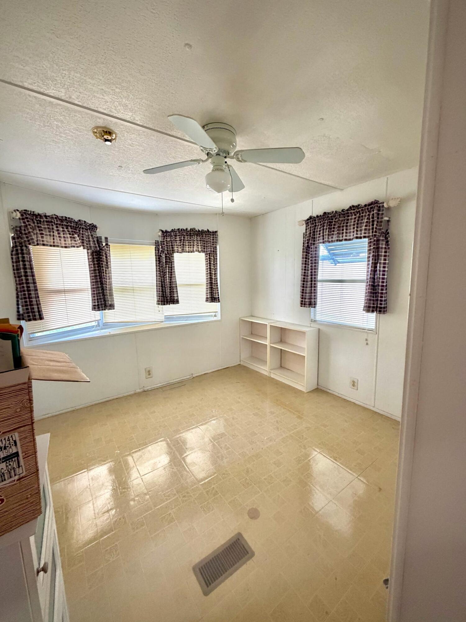 14 Golf Drive, Port St. Lucie