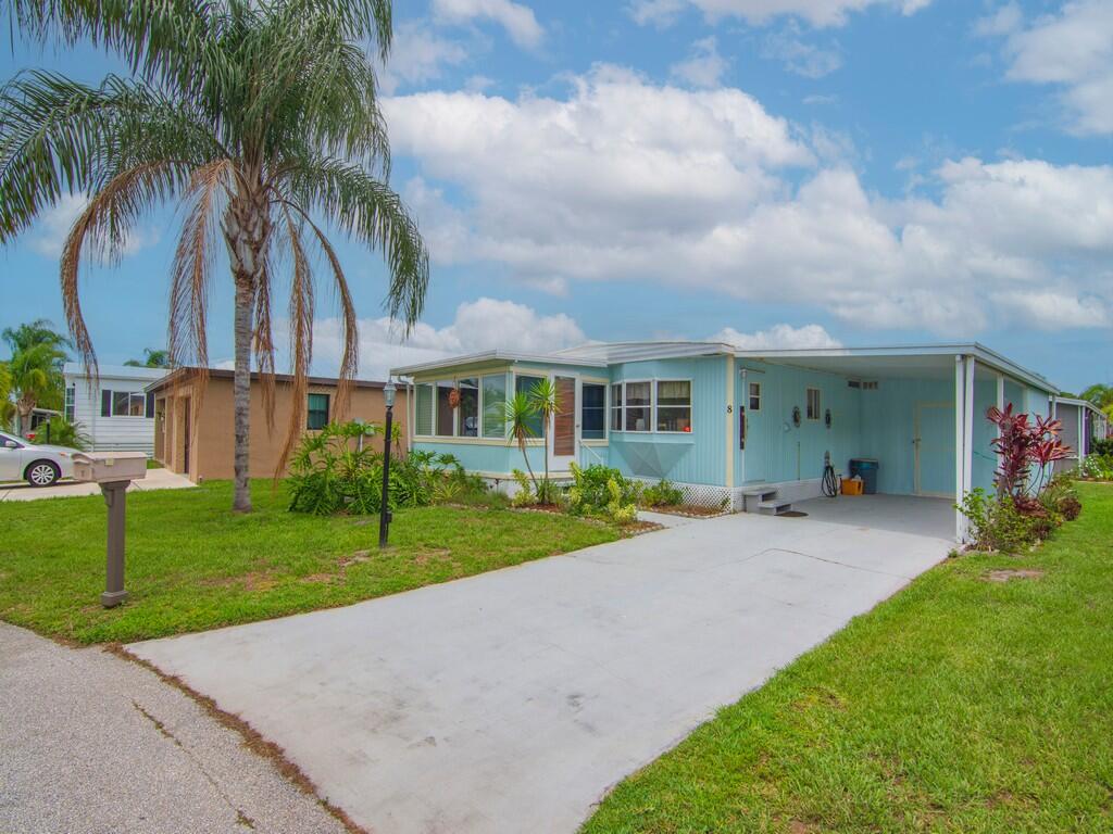 8 Brisa Lane, Port St. Lucie