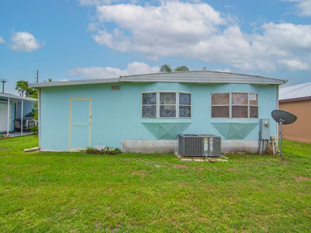 8 Brisa Lane, Port St. Lucie