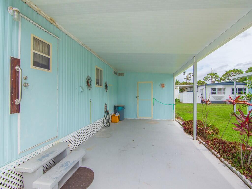 8 Brisa Lane, Port St. Lucie