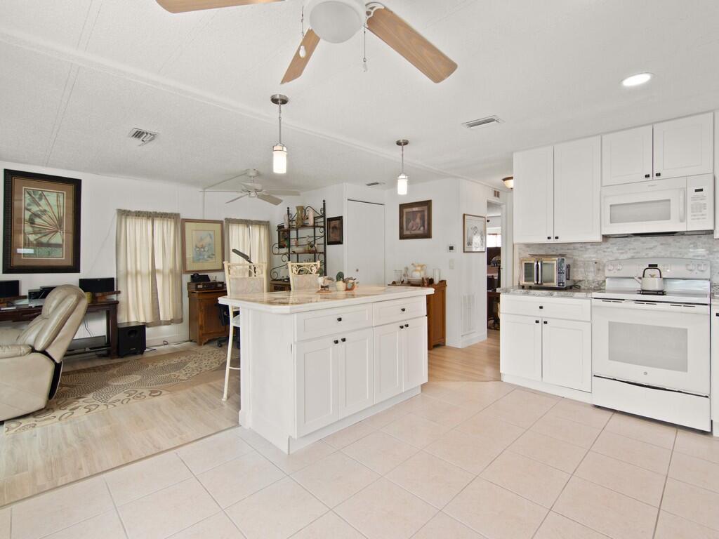 8 Brisa Lane, Port St. Lucie