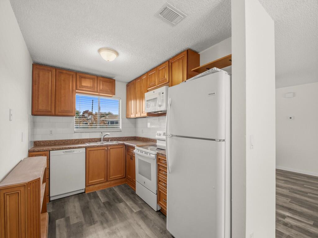 2317 SE Gillette Avenue, Port St. Lucie