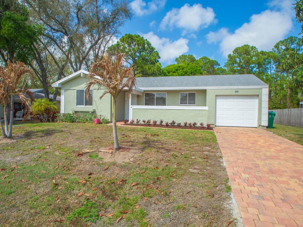 2317 SE Gillette Avenue, Port St. Lucie