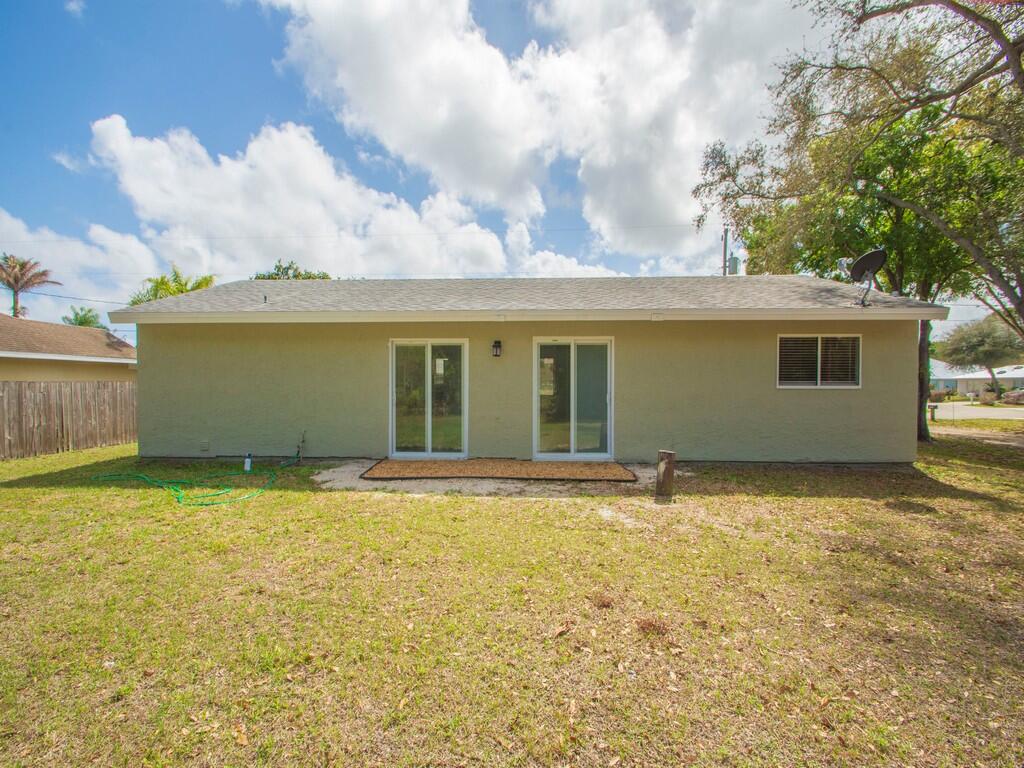2317 SE Gillette Avenue, Port St. Lucie