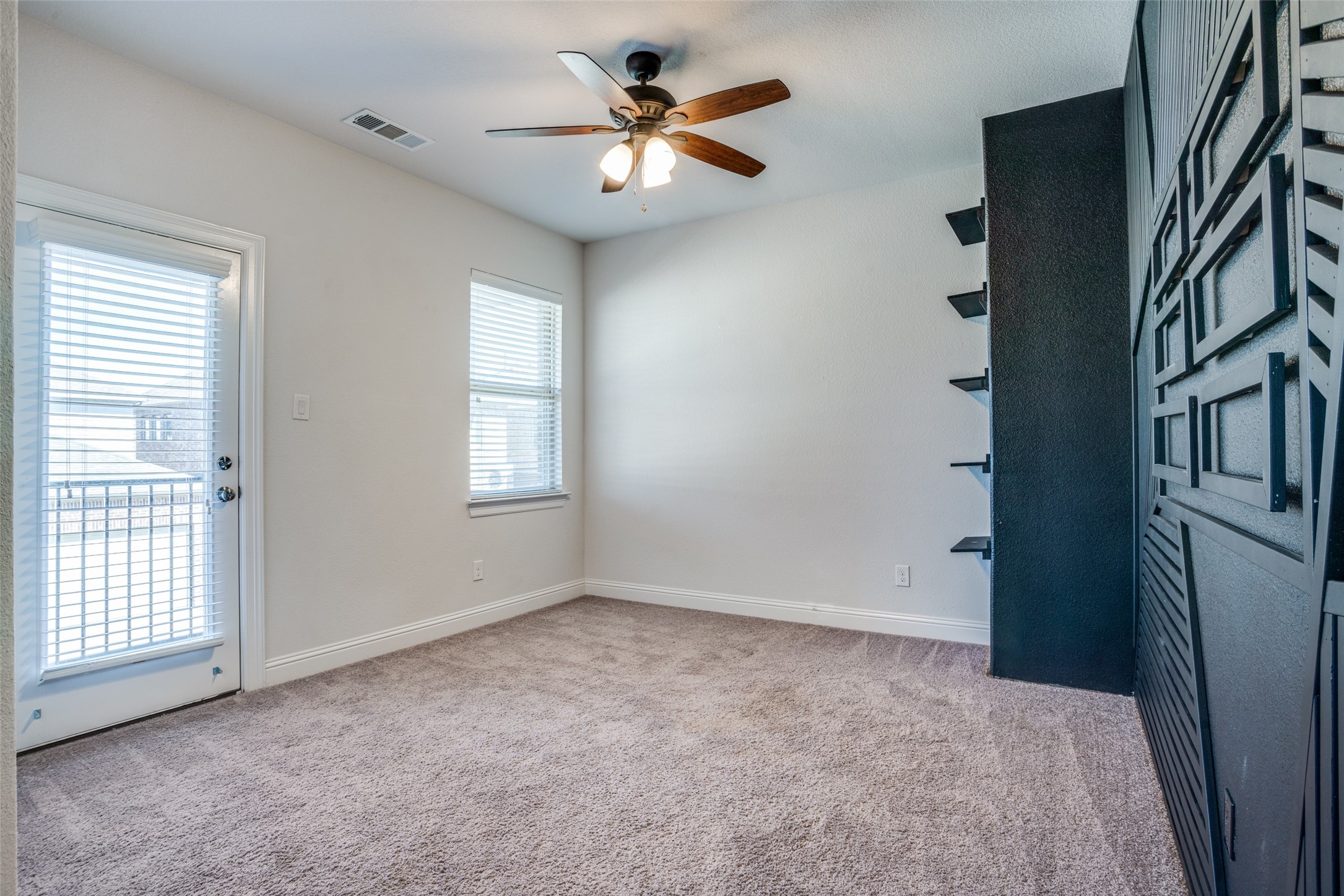 814 Davids Way