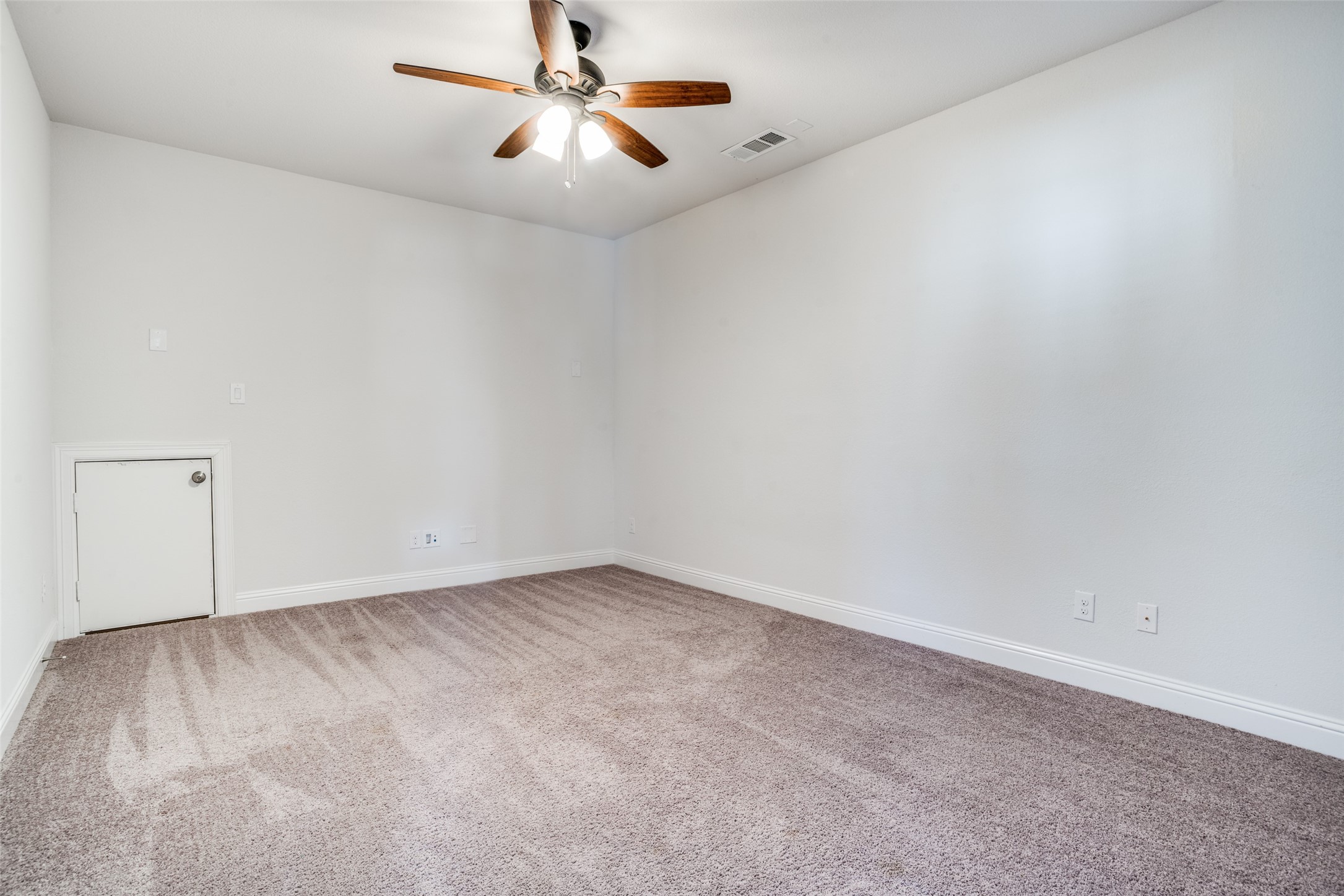 814 Davids Way