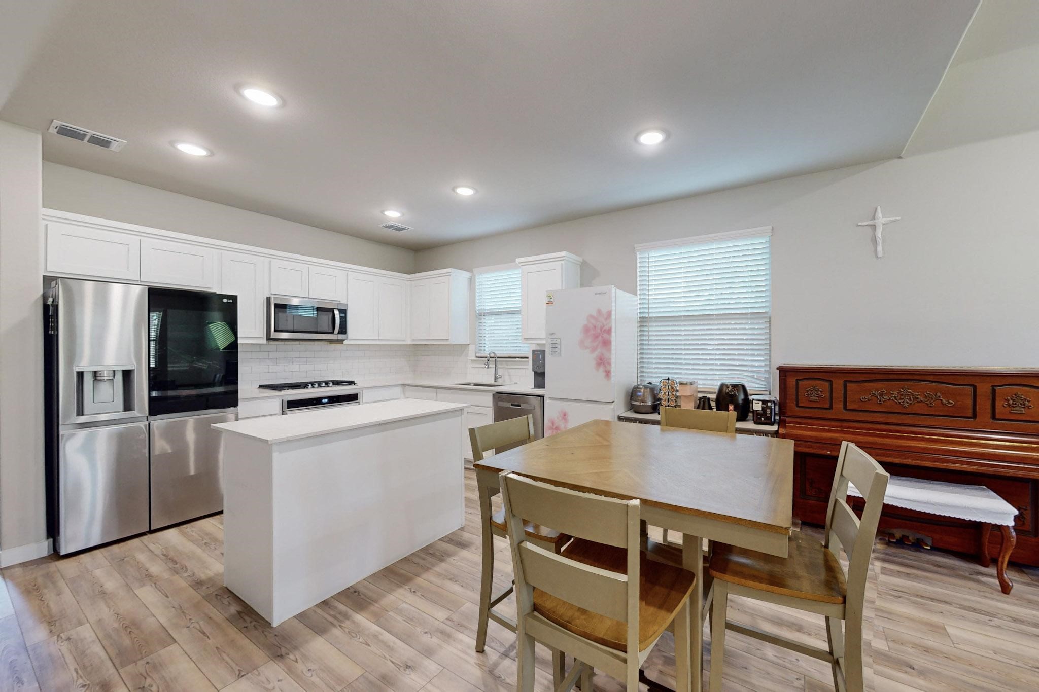 1103 Enchanted Rock Lane