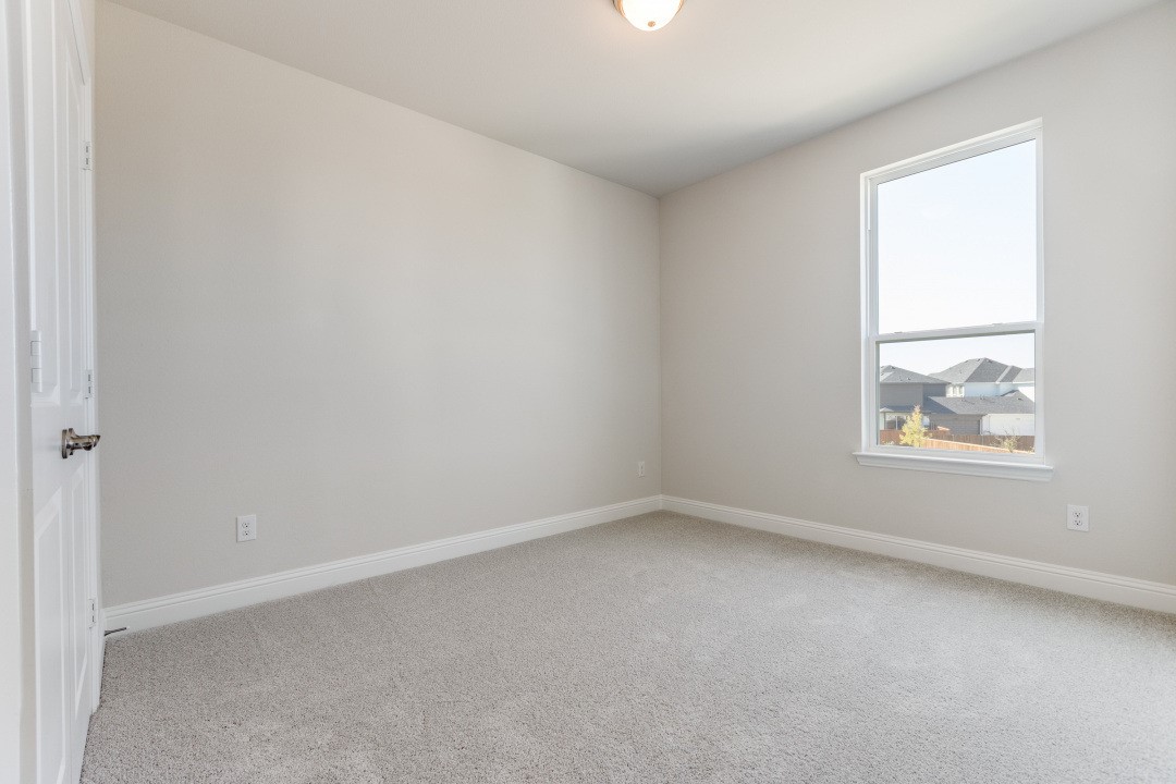 11692 Chepstow Crescent Court