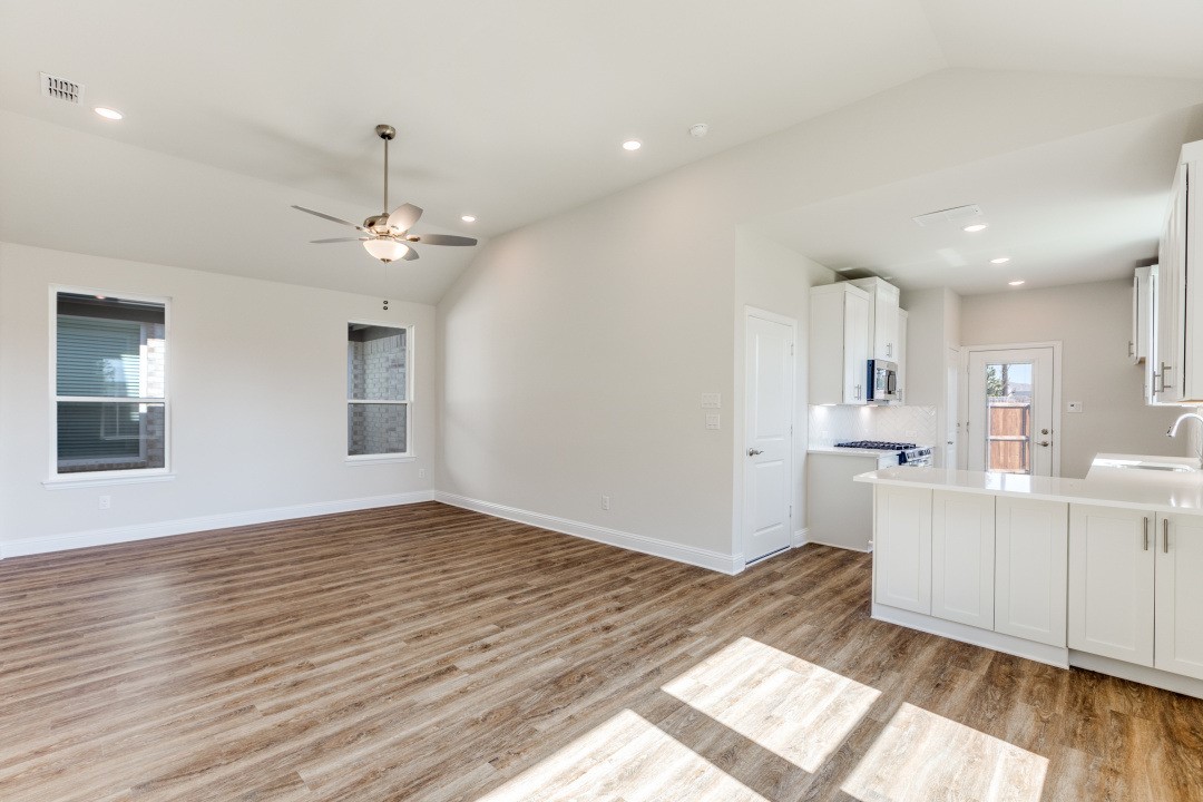 11692 Chepstow Crescent Court