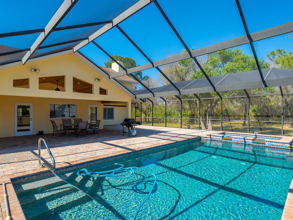 1207 OAK HAMMOCK ROAD