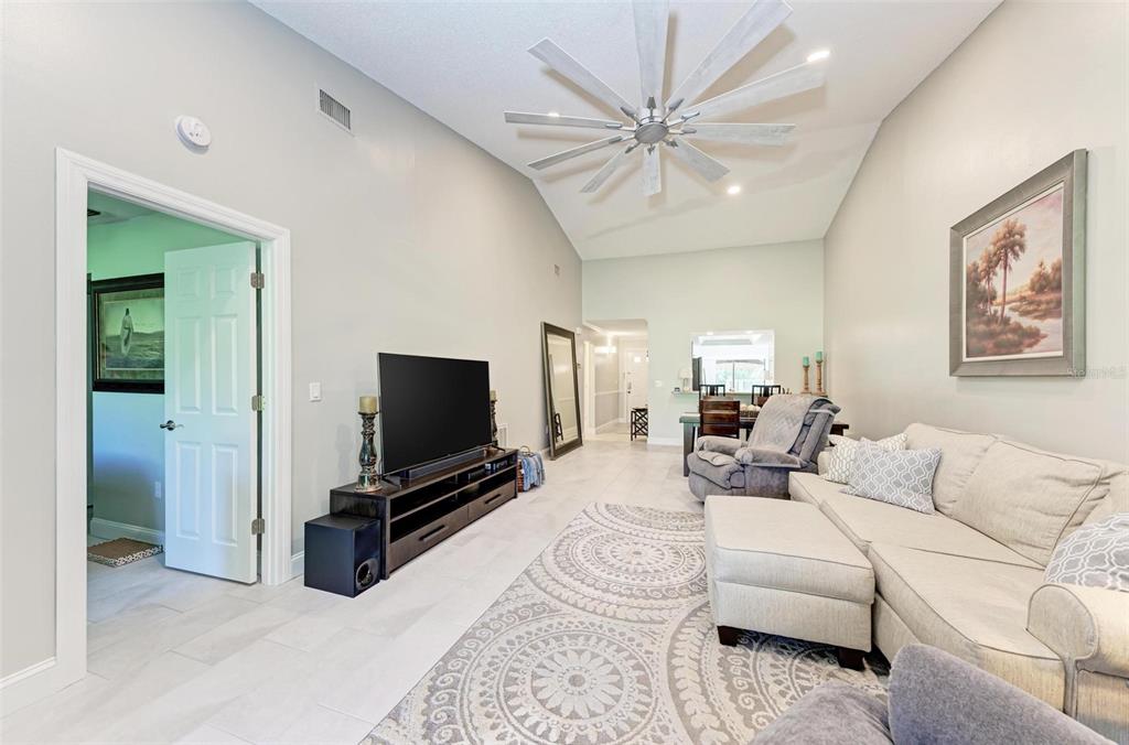 6251 TIMBER LAKE DRIVE Unit: E3