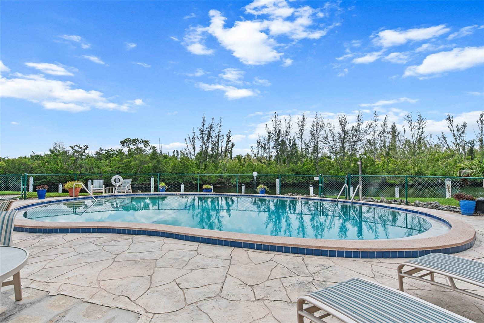 1355 ROCK DOVE CT #1-2