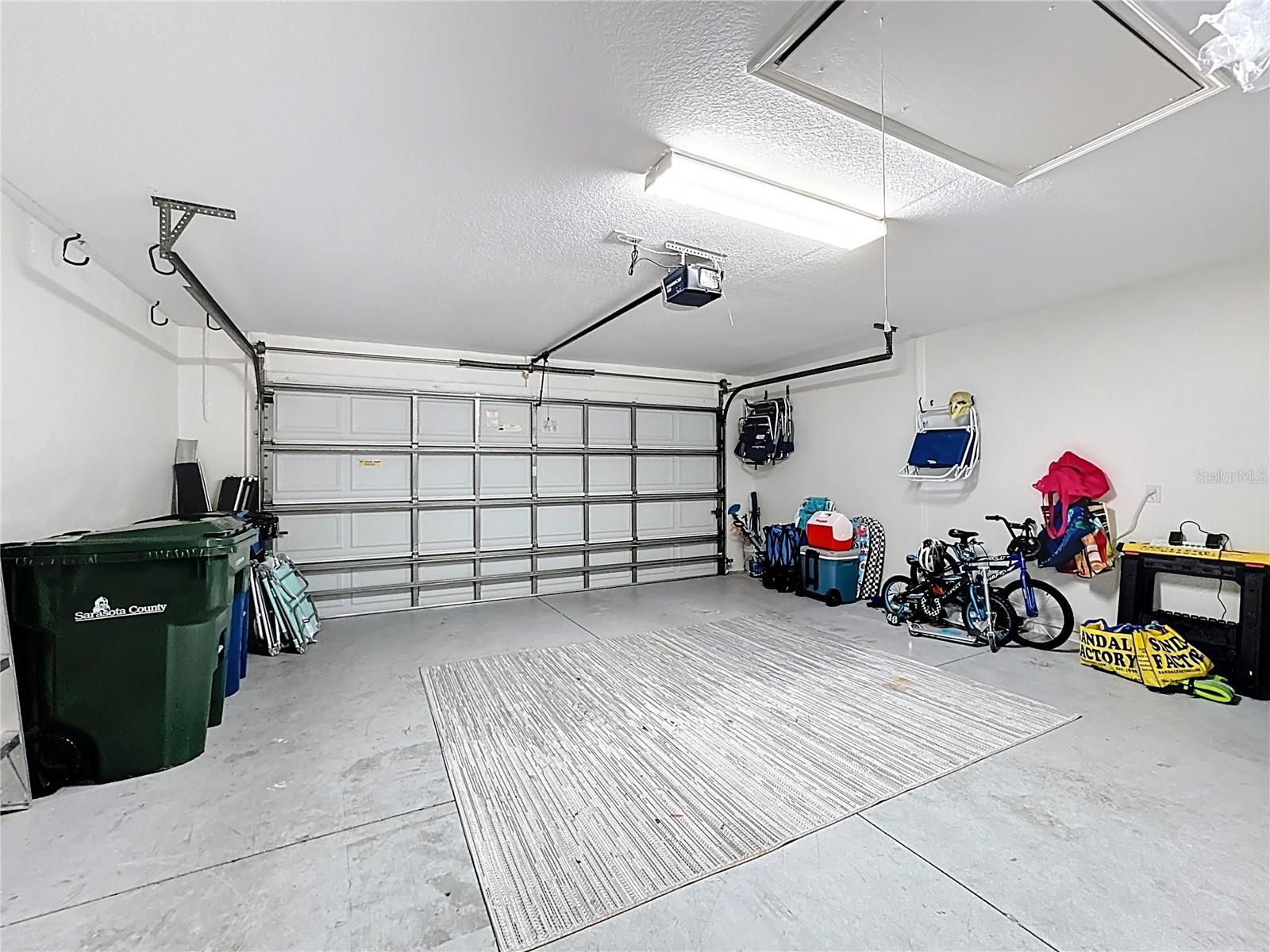 5376 LEVI LN