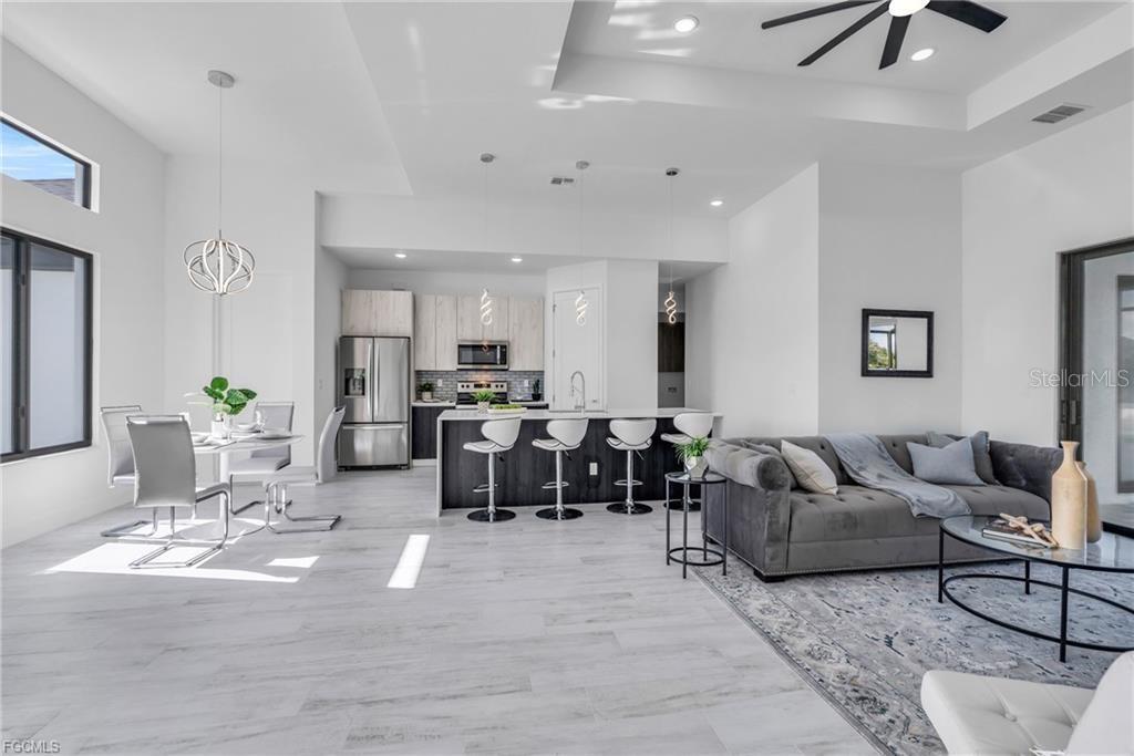 9402 ARRID CIR