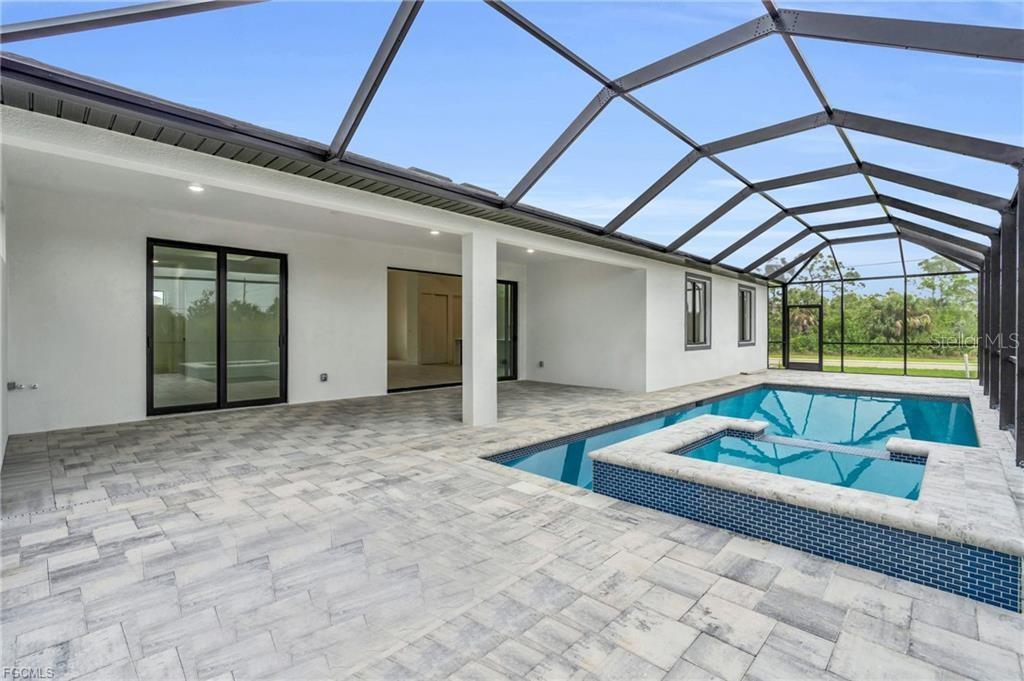 15401 AQUA CIR