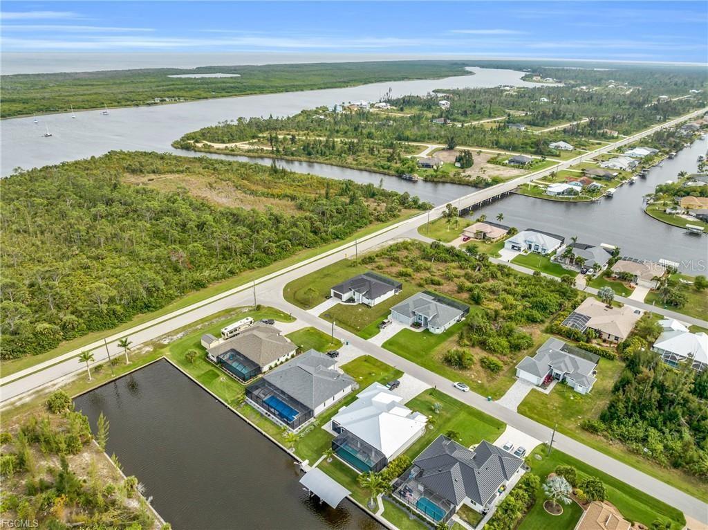 15401 AQUA CIR