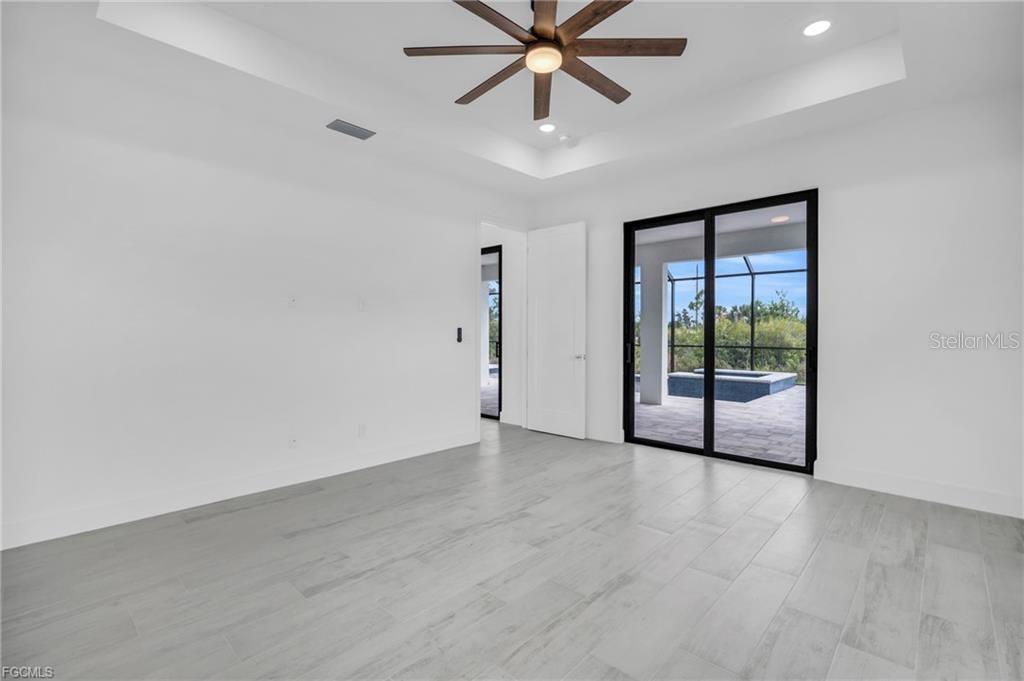 15401 AQUA CIR