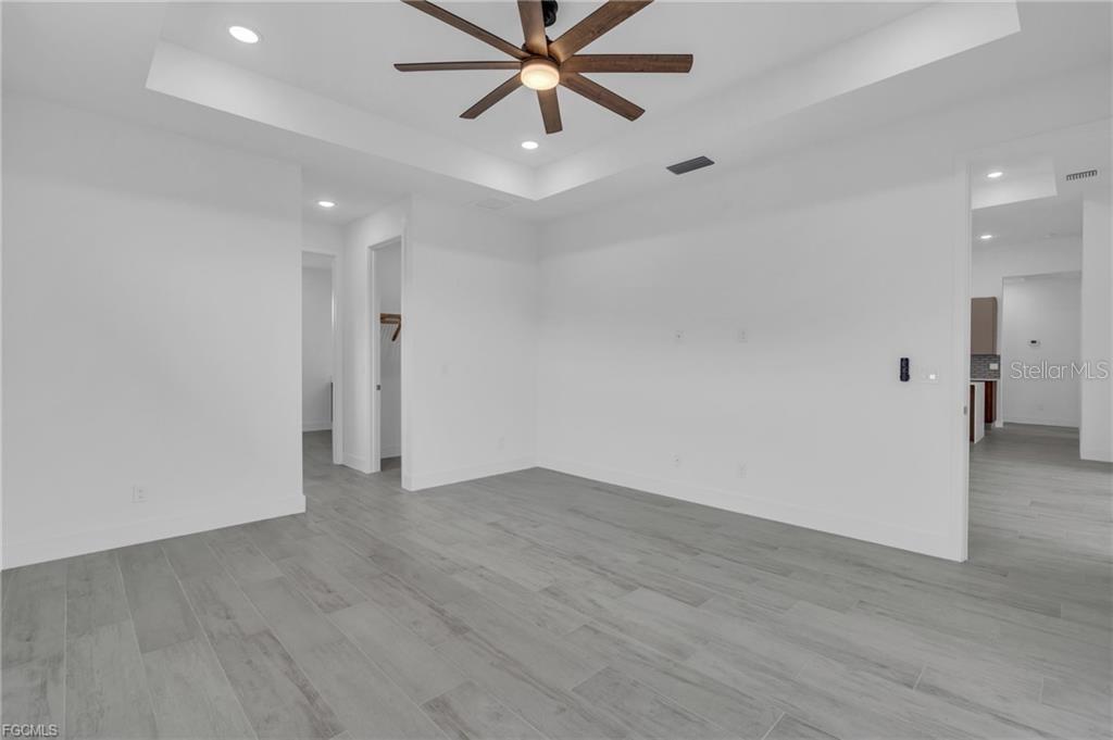 15401 AQUA CIR