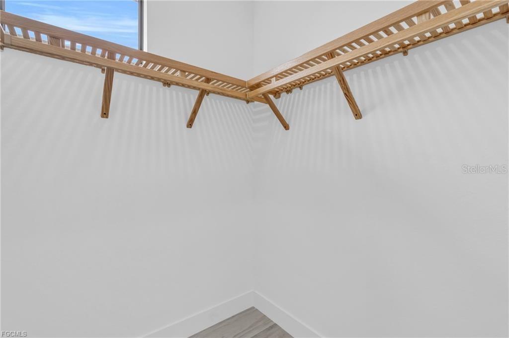 15401 AQUA CIR