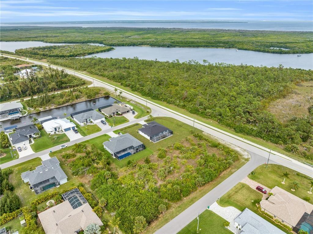 15401 AQUA CIR