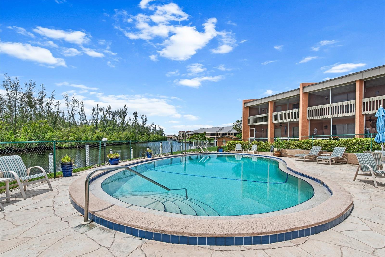 1355 ROCK DOVE CT #1-2