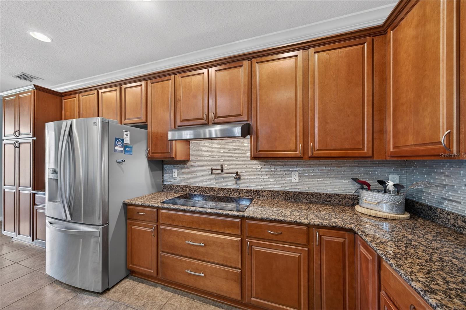 4054 RIVER BANK WAY #4054