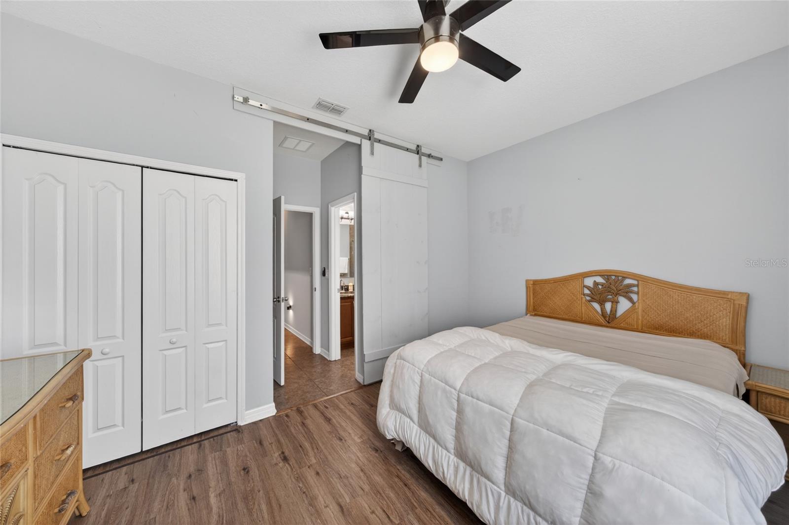 4054 RIVER BANK WAY #4054