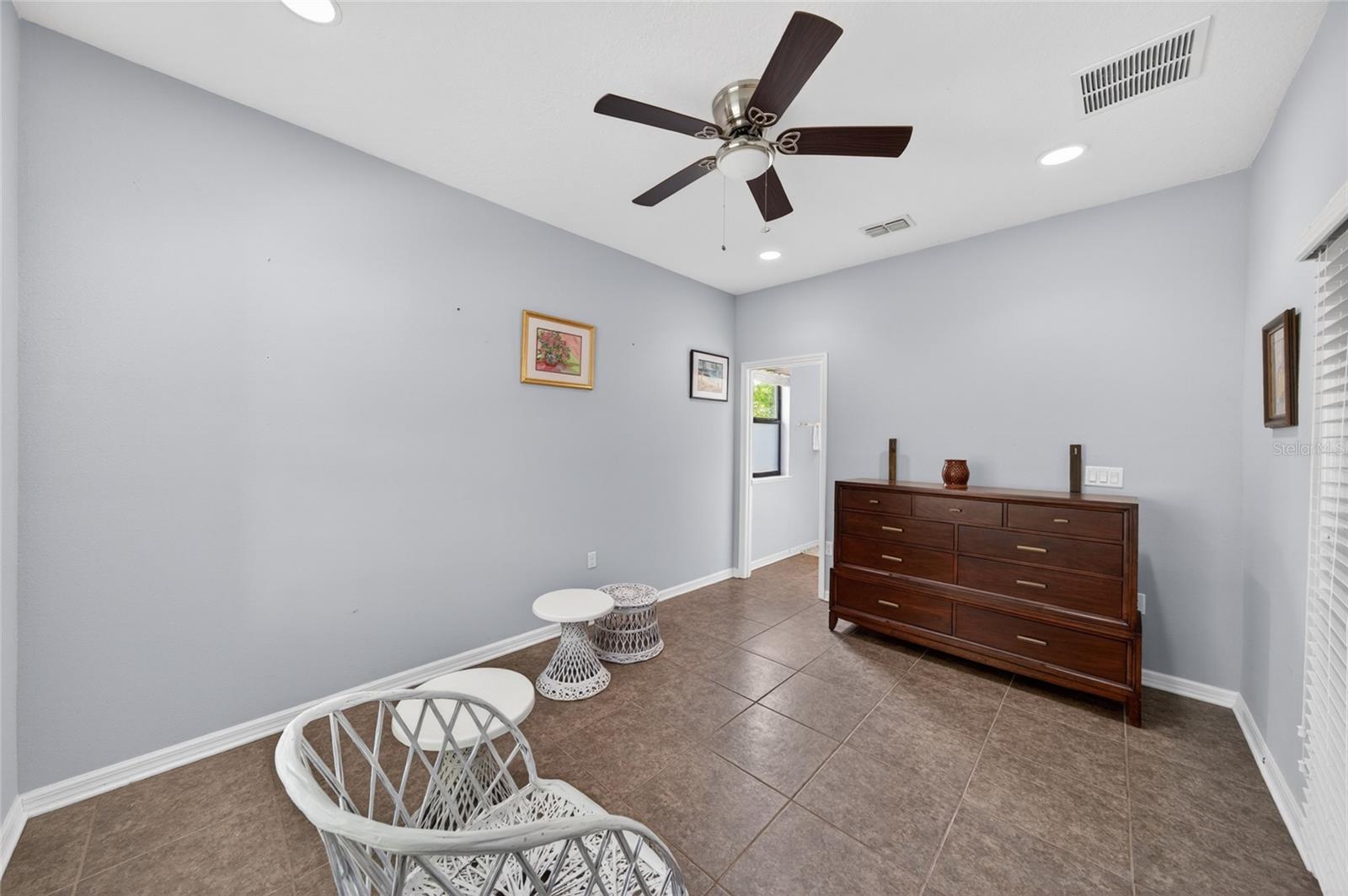 4054 RIVER BANK WAY #4054