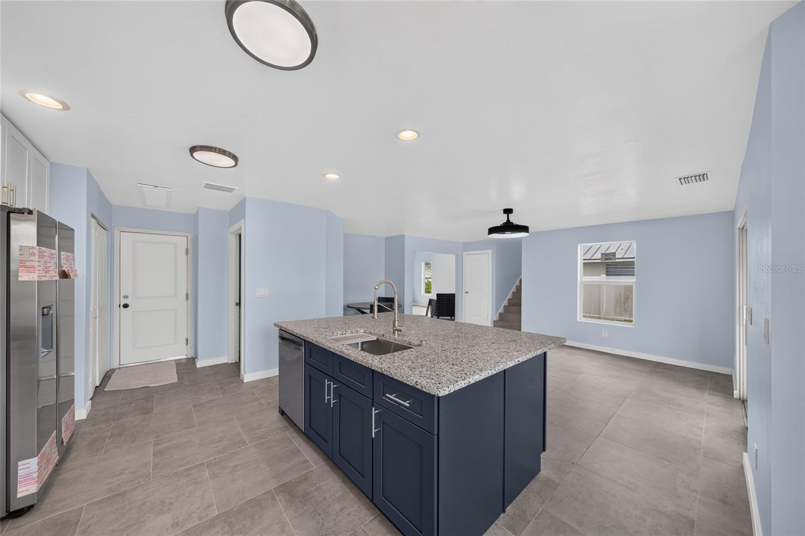 428 SW 19TH AVE