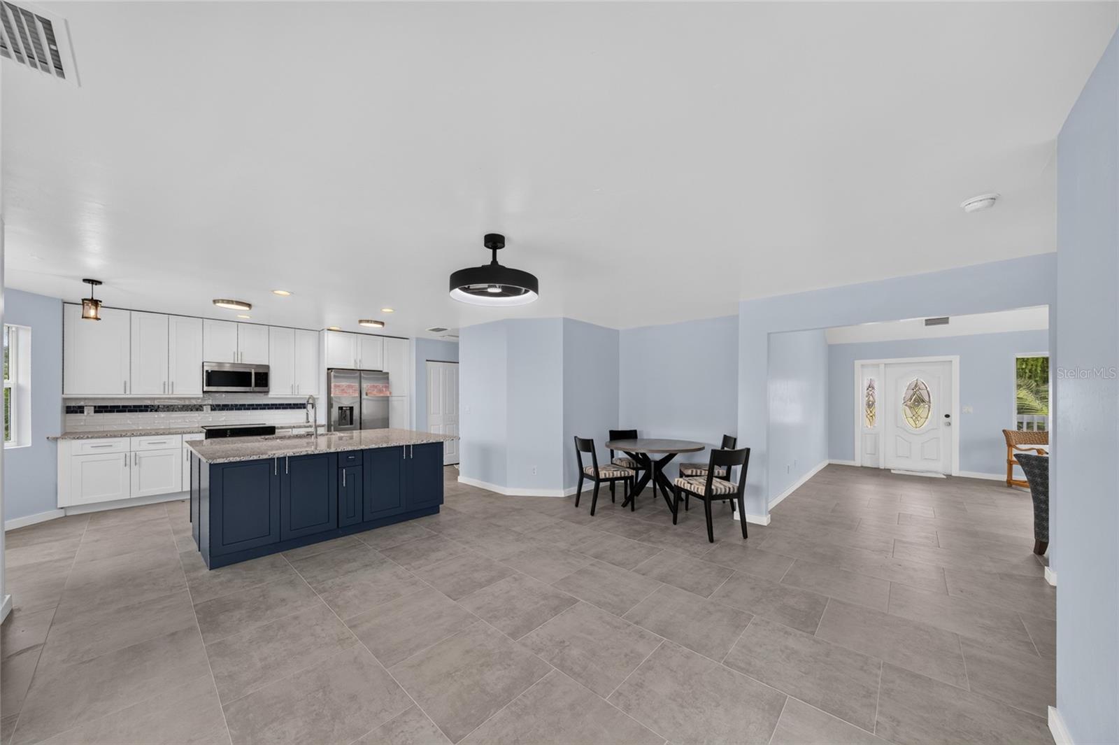 428 SW 19TH AVE