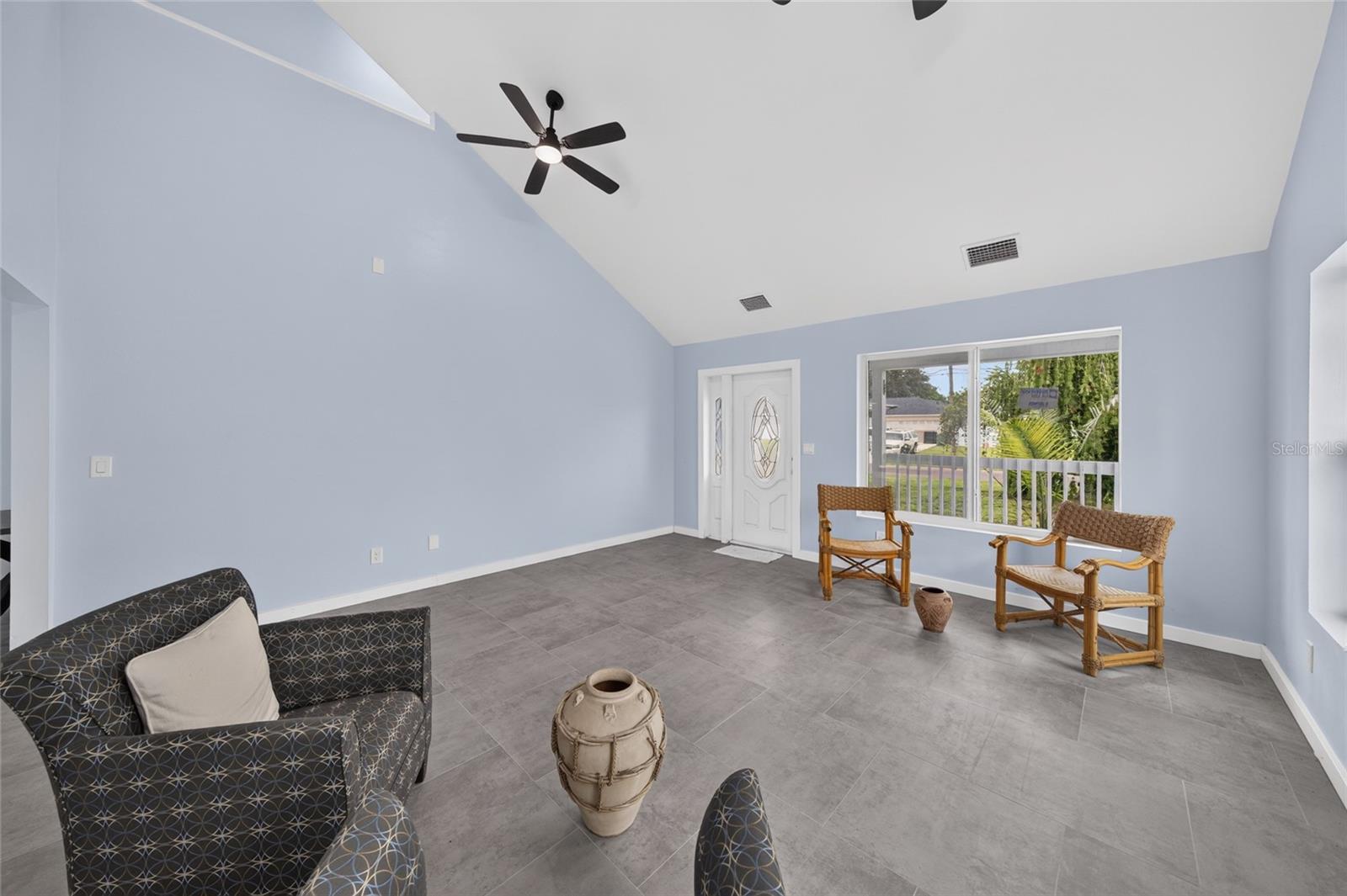 428 SW 19TH AVE