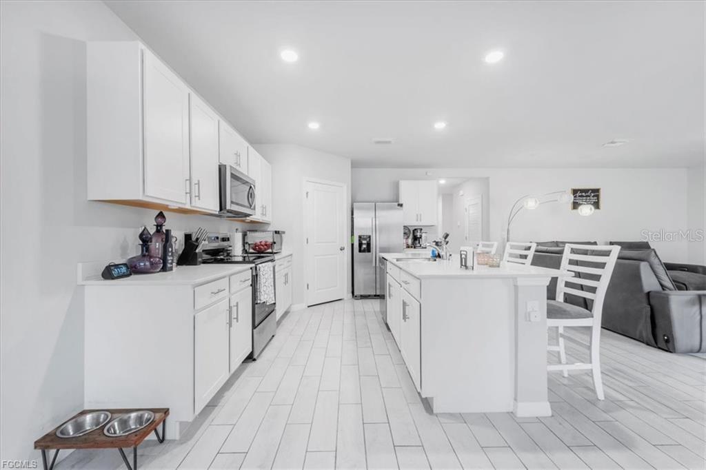 1216 NW 21ST PL